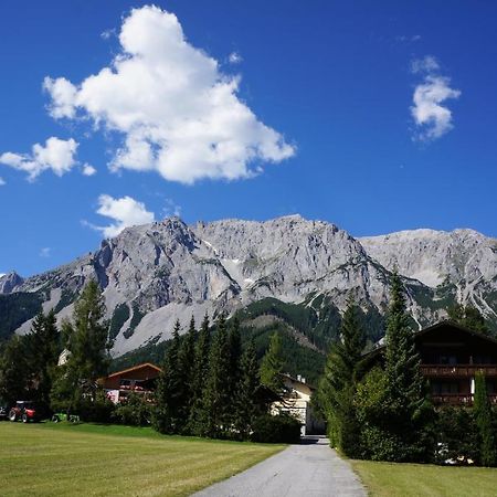Gastehaus Soldanella Hotell Ramsau am Dachstein Exteriör bild