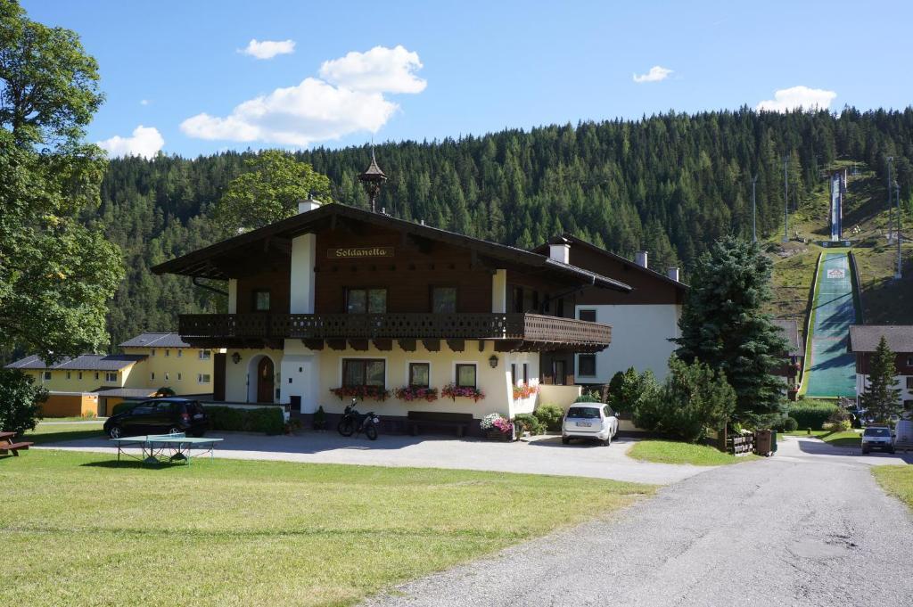 Gastehaus Soldanella Hotell Ramsau am Dachstein Exteriör bild